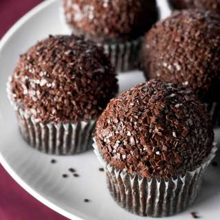 Fudgy Brigadeiro Cupcakes