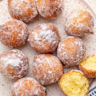 Ricotta Doughnuts (video)