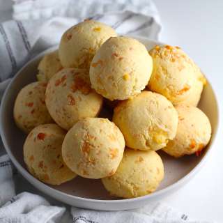 Gluten Free Brazilian Cheese Bread ~ Pāo de queijo