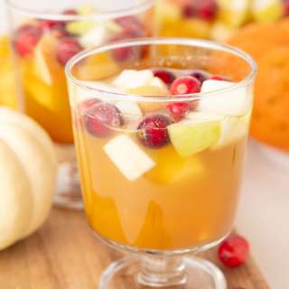 Thanksgiving Sangria (Pumpkin Pie Sangria)