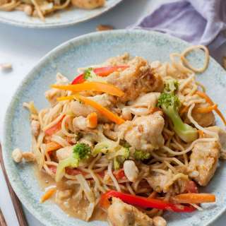 Peanut Chicken Noodles
