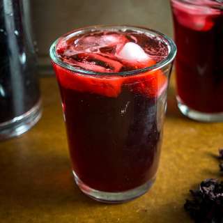 Agua de Jamaica -- Hibiscus Iced Tea