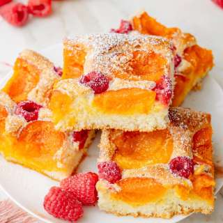 Apricot Raspberry Sponge Cake