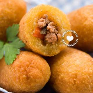 [Recipe + Video] Chulitos (The Tastiest Spicy Cassava Rolls)