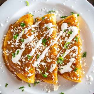 Peruano Enfrijoladas