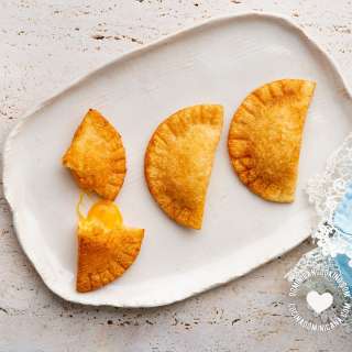 Empanadas de Yuca [Recipe + Video] Cassava Empanadas