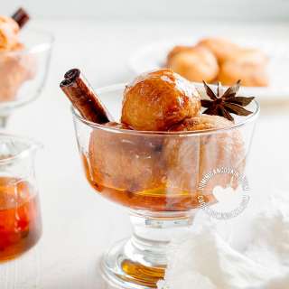 Buñuelos de Yuca [Recipe + Video] Cassava 'Beignets' in Spiced Syrup