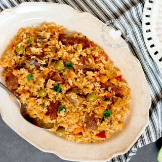 Locrio de Chicharrón de Cerdo Recipe (Rice & Pork Crackling)