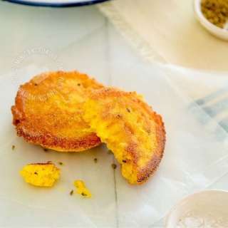Arepitas de Maiz [Recipe + Video] Cornmeal Fritters