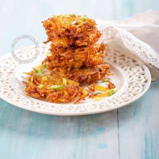 Plantain Fritters [Recipe + Video] Arañitas de Plátano