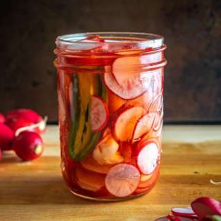Spicy Pickled Radishes