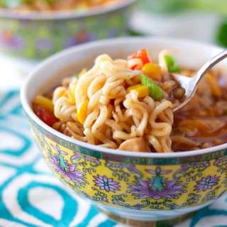 Barbecue Chicken Ramen Noodle Bowls