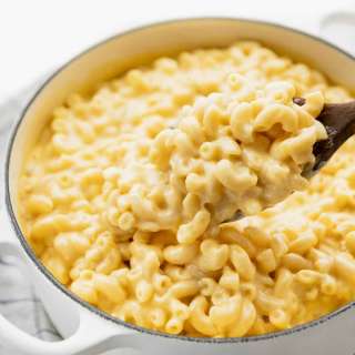 Dutch Oven Mac and Cheese