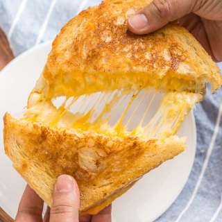 How to Make Grilled Cheese
