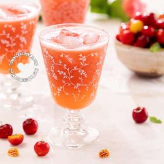 Acerola Juice [Recipe + Video] Jugo de Cereza Dominicana