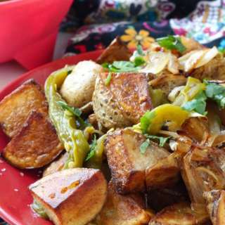 Grilled Rajas con Papas