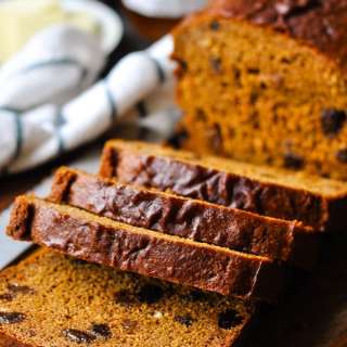 Sweet Molasses Boston Brown Bread