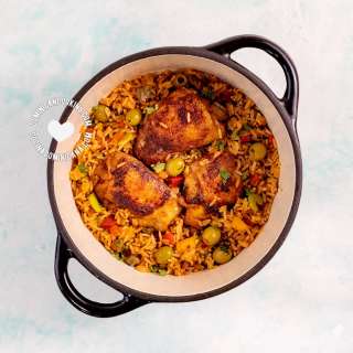 Locrio de Pollo [Recipe + Video] Dominican Rice and Chicken
