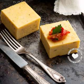 Arepa Salada Recipe (Dominican Savory Cornbread)