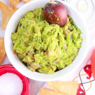 4-Ingredient Guacamole Recipe with Roasted Vegetables