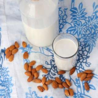 Healthy Homemade Almond Milk (Paleo & Whole30)