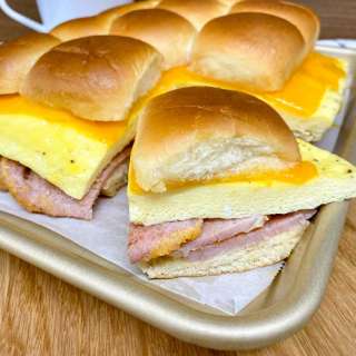 Peameal Bacon Breakfast Sliders