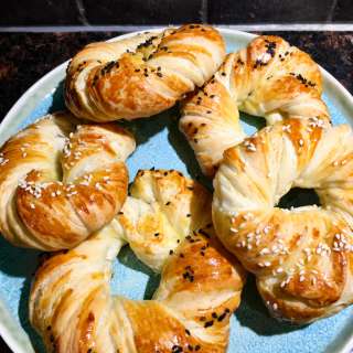 Twisted Brioche Buns