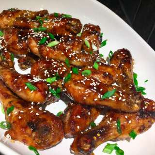 Sticky Garlic Sesame Chicken Drumsticks