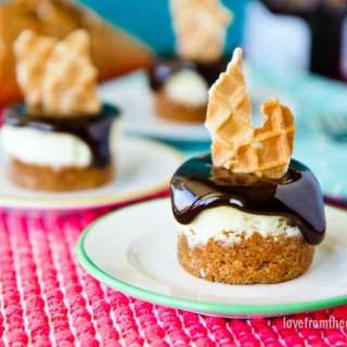 Mini Cheesecakes With Waffle Cone Crust