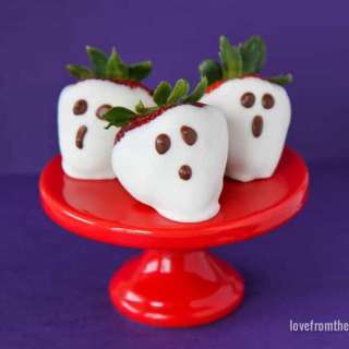 Easy Strawberry Ghosts