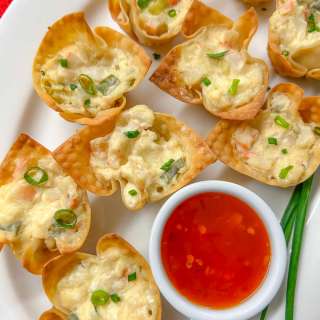 Crab Rangoon Wonton Cups