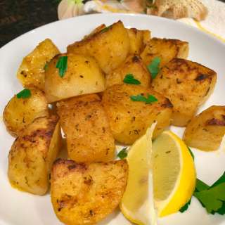 Greek Lemon Garlic Roasted Potatoes