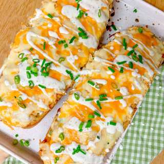 Buffalo Chicken Garlic Bread
