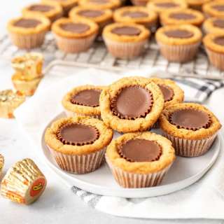 Reese’s Peanut Butter Cup Cookies