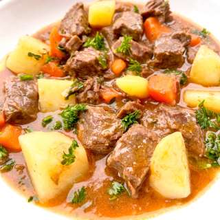 Instant Pot Classic Stew with Carrots and Potatoes