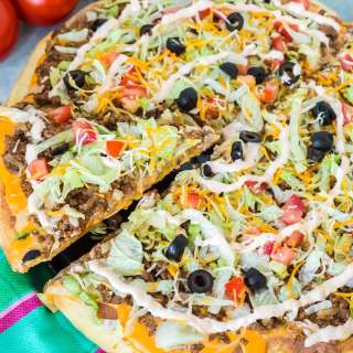Easy Taco Pizza