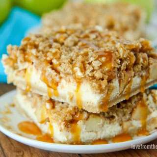 Apple Pie Cheesecake Bars