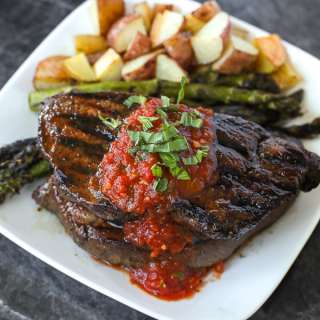 Sirloin Steak With Tomato Sauce