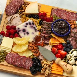 How to Make a Charcuterie Board
