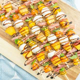Peach Caprese Salad Skewers