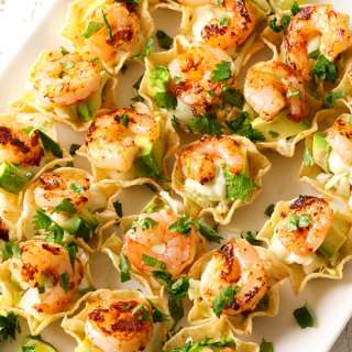 Shrimp Taco Bites with Cilantro Cream Sauce