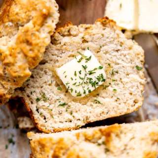 Garlic Herb Beer Bread