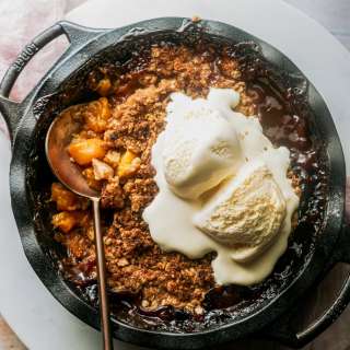 Peach Crisp with Canned Peaches