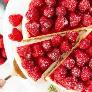 Raspberry Cheesecake with Raspberry Sauce