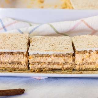 Pumpkin Eclair Cake