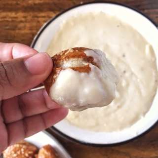Homemade White Cheddar Cheese Sauce