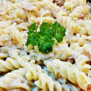 Cheesy Tuna Pasta