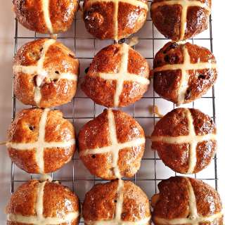Wholemeal Apple Hot Cross Buns