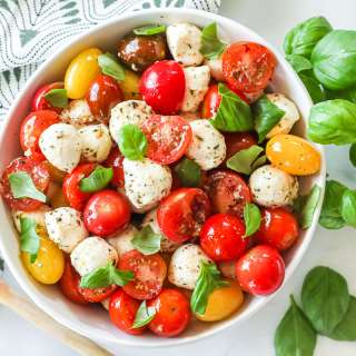 Caprese Salad with Cherry Tomatoes