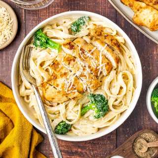 Broccoli Chicken Alfredo